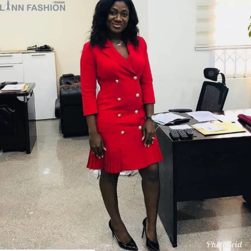 2019 Classic Overcoat with Print Design Double Buttons Design - Image 3